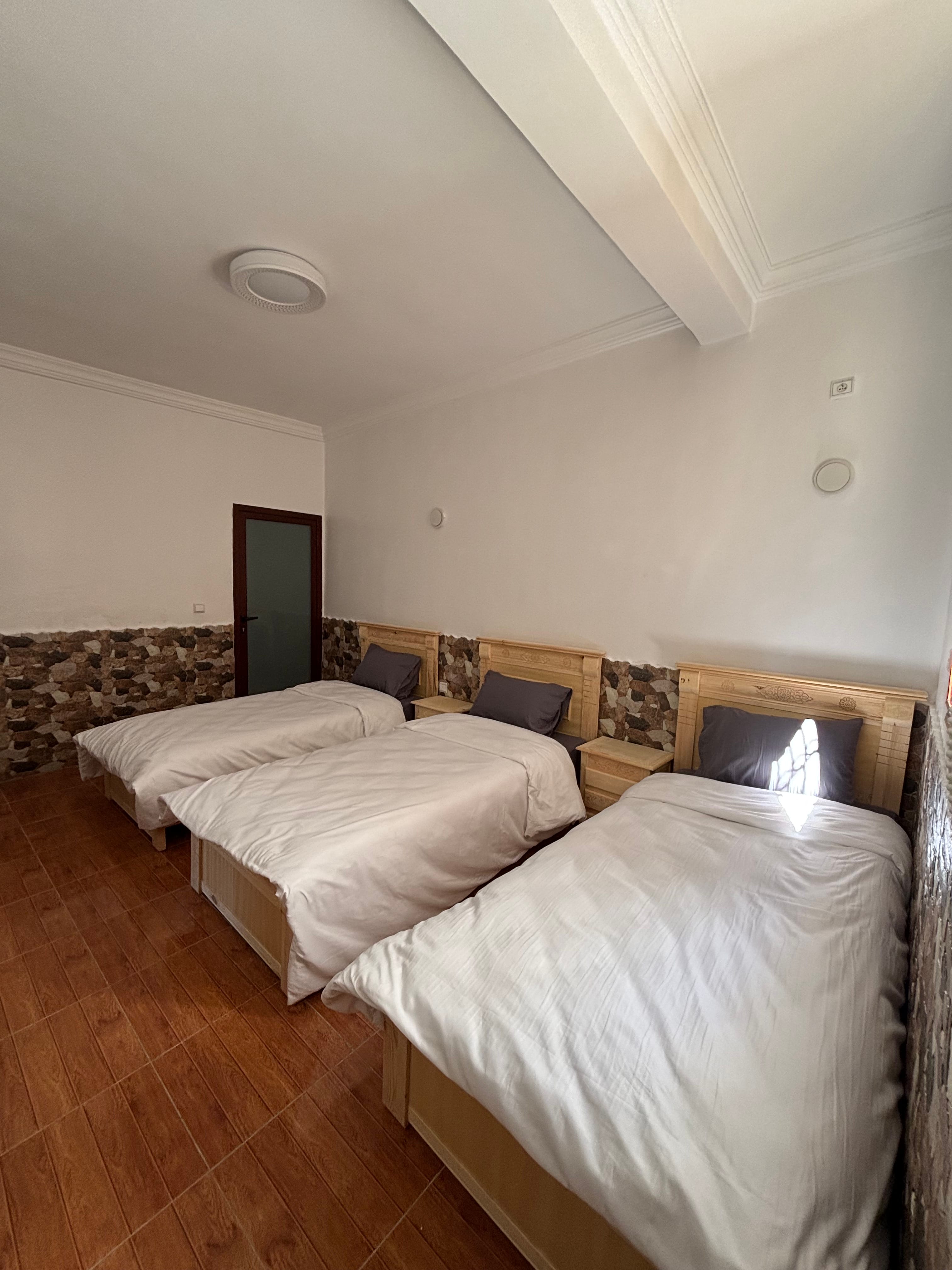 Triple Room gallery image